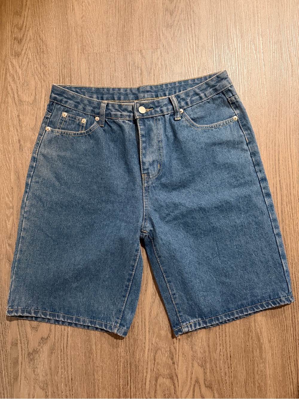 Classic Denim Shorts in Blue